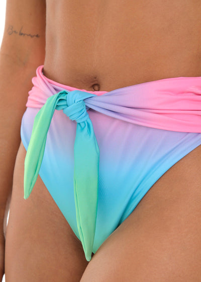 PANTY NUDE UNIVERSE