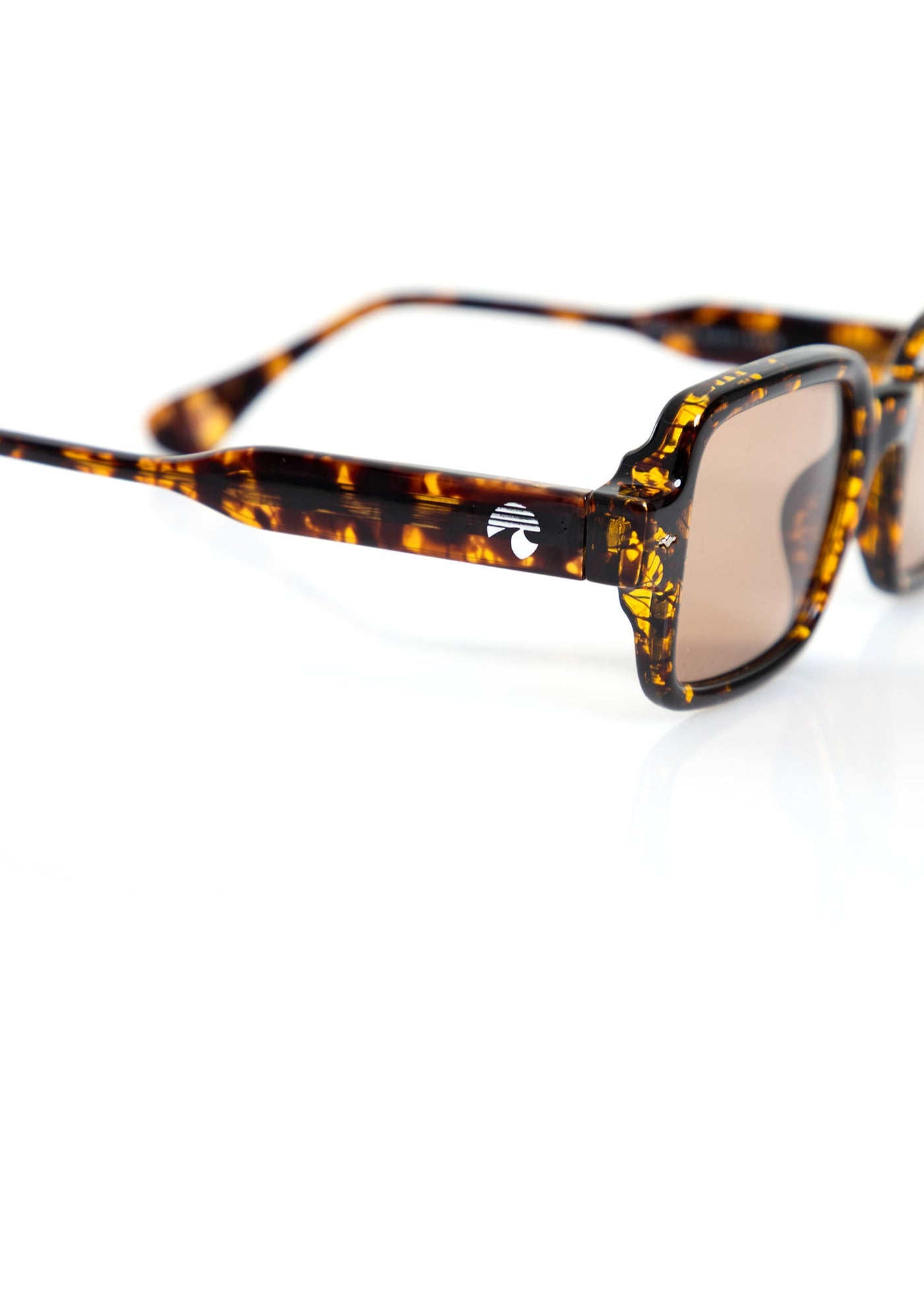 ANIMAL PRINT DRIP SUNGLASSES